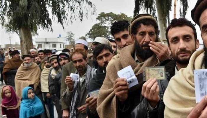 پنجاب حکومت کا افغان شہریوں کو ٹیکس نیٹ میں لانے کا فیصلہ