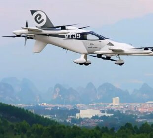 مستقبل کی سواری: بغیر پائلٹ کے اڑنے والی ایئر ٹیکسی متعارف 2 مستقبل کی سواری: بغیر پائلٹ کے اڑنے والی ایئر ٹیکسی متعارف