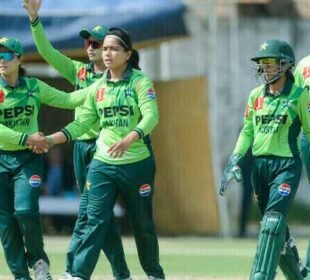 پی سی بی کا ویمن کرکٹ ٹیم کے لیے غیر ملکی کوچز کی خدمات لینے کا فیصلہ