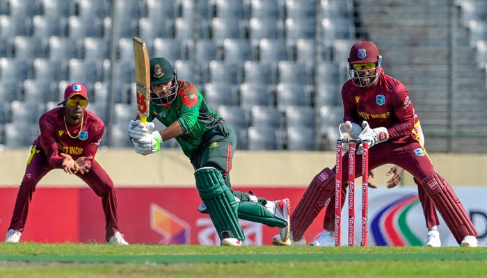 ویسٹ انڈیز کا اسپن باؤلنگ میں تاریخی کارنامہ — ون ڈے کرکٹ میں نیا عالمی ریکارڈ