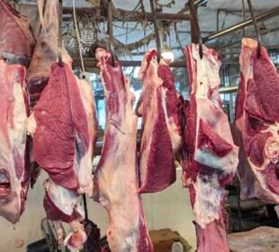 لاہور میں گوشت کی قیمتوں میں کمی کے لیے وزارتِ پیداوار کی اہم تجویز