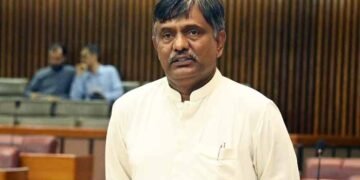 نوشہرو فیروز: پیپلز پارٹی کے ایم این اے کے گھر ڈکیتی، اہلخانہ یرغمال 18 نوشہرو فیروز: پیپلز پارٹی کے ایم این اے کے گھر ڈکیتی، اہلخانہ یرغمال