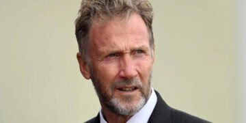 "آئی سی سی پر بھارتی اثر و رسوخ کا پول کھل گیا، کرس براڈ کا انکشاف" 14 "آئی سی سی پر بھارتی اثر و رسوخ کا پول کھل گیا، کرس براڈ کا انکشاف"