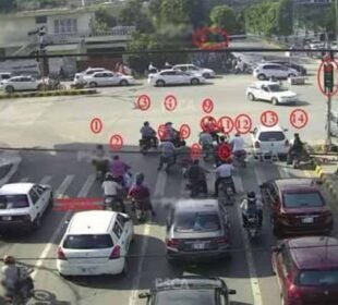 کراچی میں ای-چالان کا آغاز، صرف چند گھنٹوں میں کروڑوں روپے کے جرمانے عائد