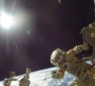 پاکستان اور چین کا خلا میں تاریخی تعاون ، پاکستانی خلا باز جلد چینی مشن کا حصہ بنیں گے 8 پاکستان اور چین کا خلا میں تاریخی تعاون ، پاکستانی خلا باز جلد چینی مشن کا حصہ بنیں گے