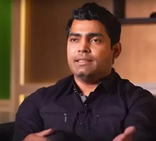 عمر اکمل نے وقار یونس پر کیریئر خراب کرنے کا الزام عائد کر دیا