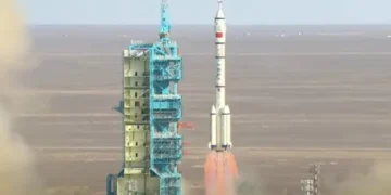 چین نے شین ژو-21 خلائی مشن کامیابی سے لانچ کر دیا