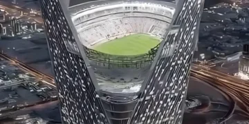 سعودی عرب کا ’اسکائی اسٹیڈیم‘ وائرل ویڈیو صرف اے آئی تخلیق نکلا
