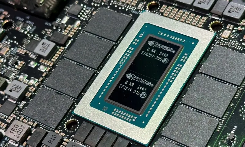 چین کے لیے جدید اے آئی چپس کی رسائی بند، ٹرمپ کی سخت پالیسی 1 چین کے لیے جدید اے آئی چپس کی رسائی بند، ٹرمپ کی سخت پالیسی