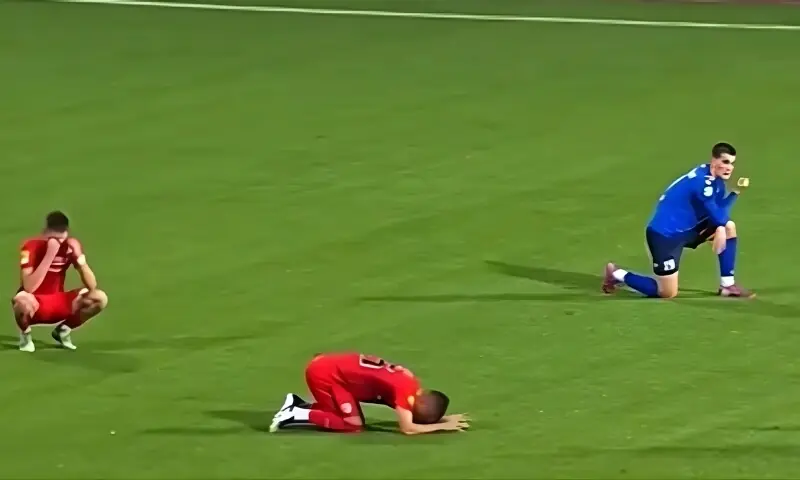 سربیا کے فٹبال کوچ دورانِ میچ انتقال کر گئے