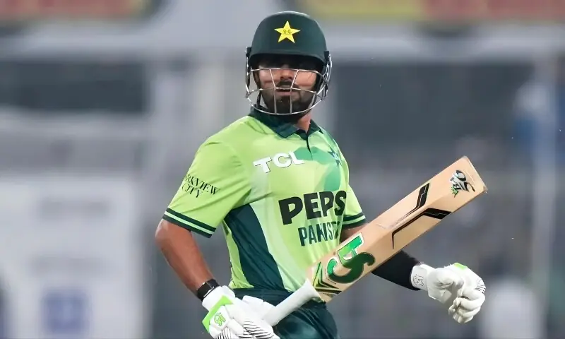 بابر اعظم نے بین الاقوامی کرکٹ میں 15 ہزار رنز مکمل کر لیے