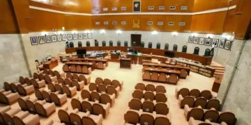 "حکومت کا نیا عدالتی ڈھانچہ متعارف کرانے کا منصوبہ، سپریم کورٹ سے ازخود نوٹس کا اختیار ختم" 29 "حکومت کا نیا عدالتی ڈھانچہ متعارف کرانے کا منصوبہ، سپریم کورٹ سے ازخود نوٹس کا اختیار ختم"