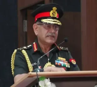 بھارتی فوج کے سربراہ نے ملکی دفاعی صنعت پر شدید تحفظات کا اظہار کردیا