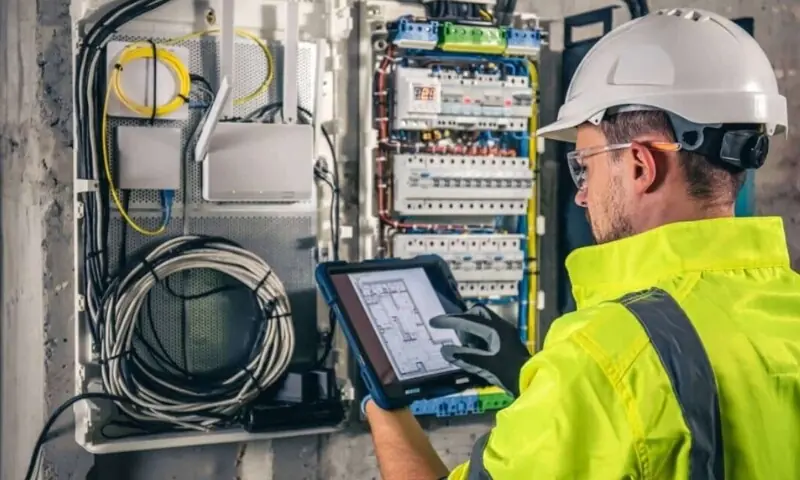 ملک بھر کے بجلی صارفین کیلئے خوشخبری: بجلی کی قیمت میں ممکنہ کمی