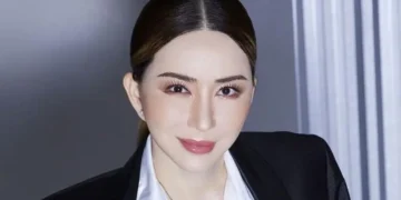 مس یونیورس کے سربراہ گرفتار، شریک مالک کے خلاف وارنٹ جاری 27 مس یونیورس کے سربراہ گرفتار، شریک مالک کے خلاف وارنٹ جاری