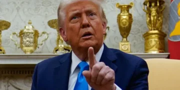 ٹرمپ انتظامیہ نے تمام ترقی پذیر ممالک سے امیگریشن مستقل طور پر روکنے کا اعلان کر دیا 3 ٹرمپ انتظامیہ نے تمام ترقی پذیر ممالک سے امیگریشن مستقل طور پر روکنے کا اعلان کر دیا