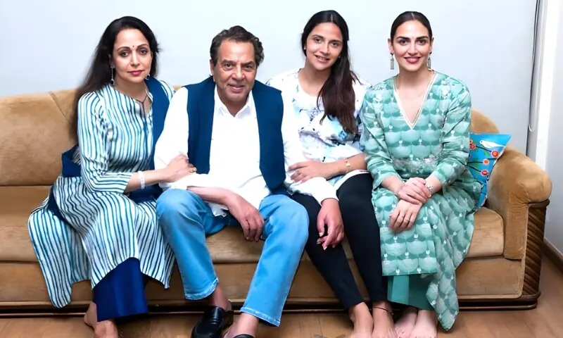 "ہیما مالنی کی پر اسرار خاموشی نے بالی وڈ میں سوالات پیدا کر دیے"