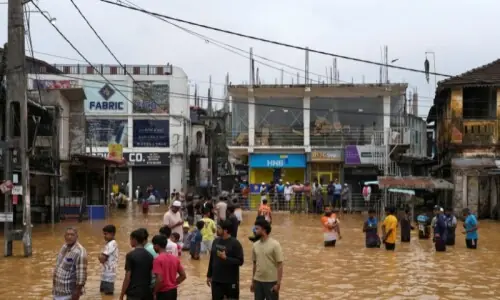 طاقتور طوفان دیتوا بھارت کی طرف بڑھ گیا، ساحلی علاقے خطرے میں