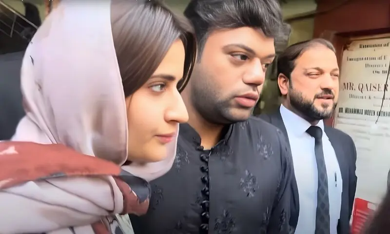 ڈکی بھائی کی ضمانت کے بعد پہلی عوامی جھلک نے مداحوں کو فکر مند کر دیا