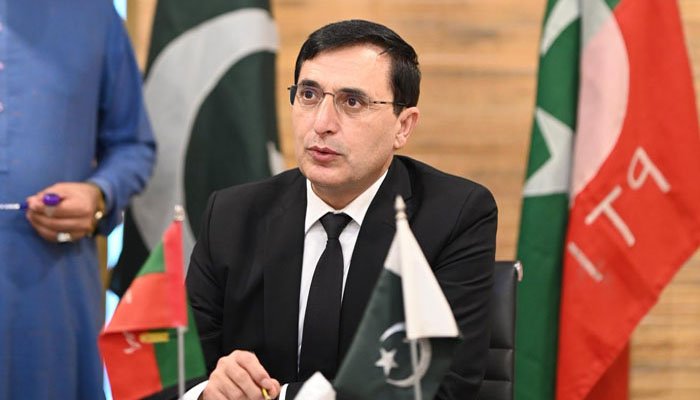 ترمیم پر مشاورت کے بعد ردعمل دیا جائے گا، بیرسٹر گوہر