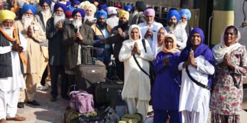 پاکستان میں سکھ یاتریوں کے ساتھ آئے 12 ہندو بھارت واپس بھیج دیے گئے