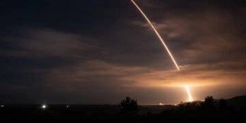 امریکا کا بین البراعظمی بیلسٹک میزائل کا کامیاب تجربہ