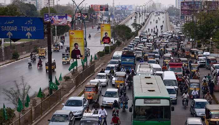 کراچی: شہری کو ایک روز میں پانچ ای چالان موصول