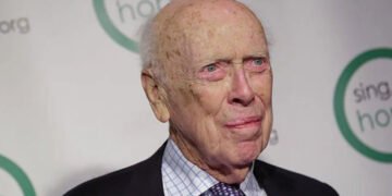 ڈی این اے کی ساخت دریافت کرنے والے نوبل انعام یافتہ سائنسدان انتقال کرگئے