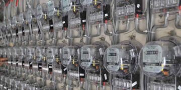 نیپرا نے بجلی کی قیمت میں کمی کا اعلان کردیا