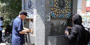 "مشہد کی زمین پیاس سے تڑپ اٹھی — ایران کے آسمان سے بارش روٹھ گئی" 15 "مشہد کی زمین پیاس سے تڑپ اٹھی — ایران کے آسمان سے بارش روٹھ گئی"