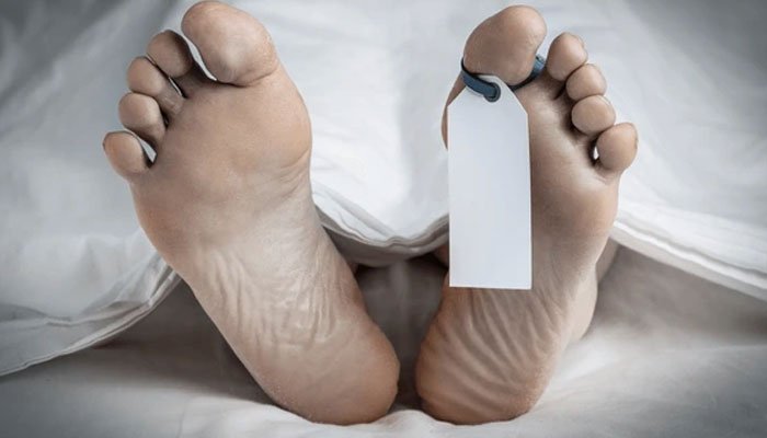 شہدادپور میں اسکول ہیڈماسٹر کی ہلاکت، مبینہ پولیس تشدد کا الزام 1 شہدادپور میں اسکول ہیڈماسٹر کی ہلاکت، مبینہ پولیس تشدد کا الزام