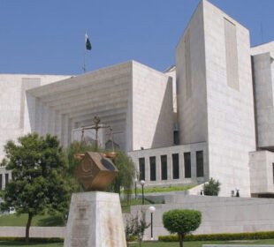 سابق چیف جسٹس جواد ایس خواجہ نے 27 ویں آئینی ترمیم کو سپریم کورٹ میں چیلنج کر دیا