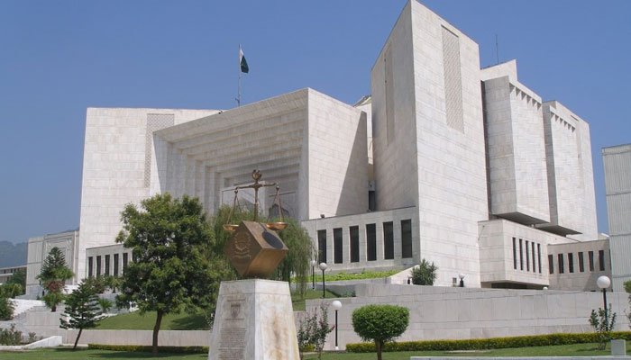 سابق چیف جسٹس جواد ایس خواجہ نے 27 ویں آئینی ترمیم کو سپریم کورٹ میں چیلنج کر دیا