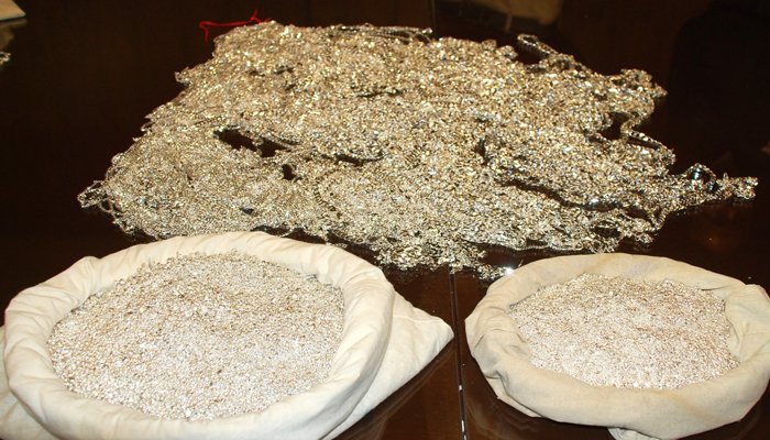 کراچی ایئرپورٹ پر کسٹمز کی بڑی کارروائی: 79 کلو سے زائد چاندی اسمگل کرنے کی کوشش ناکام