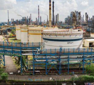 امریکی دباؤ کے بعد بھارت نے روسی تیل کی درآمدات میں نمایاں کمی کر دی