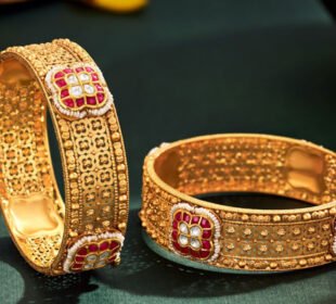 سونے کی قیمت میں کمی، فی تولہ 33سو روپے سستا