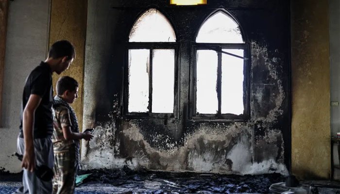 مغربی کنارے میں یہودیوں کامسجد پر حملہ، آگ زنی اور توڑ پھوڑ