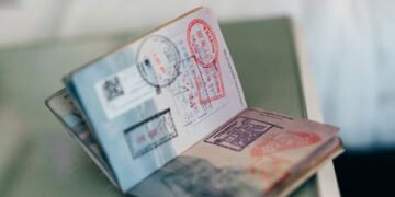 ایران نے بھارتی شہریوں کیلئے ویزا فری انٹری معطل کر دی