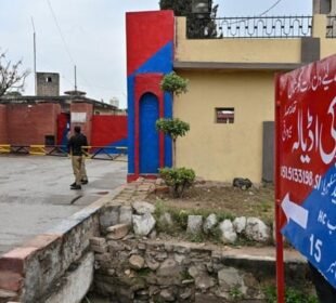 امریکی سفارتی وفد کی اڈیالہ جیل آمد