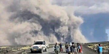 آتش فشاں کی راکھ 46 ہزار فٹ تک بلند، اثرات شمالی پاکستان تک پہنچ گئے