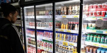 موٹاپے سے نمٹنے کے لیے شوگر ٹیکس عائدکرنےکا نیا فیصلہ