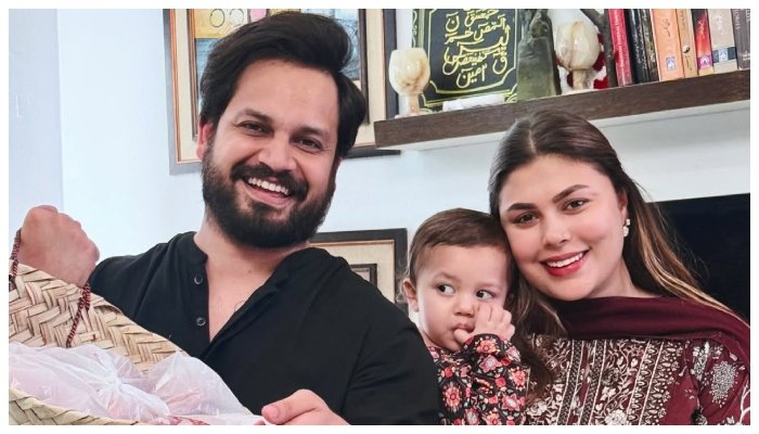 یوٹیوبر اذلان شاہ کی مبینہ دوسری شادی کی اسٹوری نے سوشل میڈیا پر توجہ حاصل کرلی 1 یوٹیوبر اذلان شاہ کی مبینہ دوسری شادی کی اسٹوری نے سوشل میڈیا پر توجہ حاصل کرلی