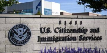 واشنگٹن: افغان شہریوں کی امیگریشن درخواستیں عارضی طور پر معطل 30 واشنگٹن: افغان شہریوں کی امیگریشن درخواستیں عارضی طور پر معطل