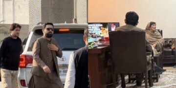 اسلام آباد ہائیکورٹ: چیف جسٹس نے وزیراعلیٰ کے پی سے ملاقات سے انکار کر دیا 8 اسلام آباد ہائیکورٹ: چیف جسٹس نے وزیراعلیٰ کے پی سے ملاقات سے انکار کر دیا