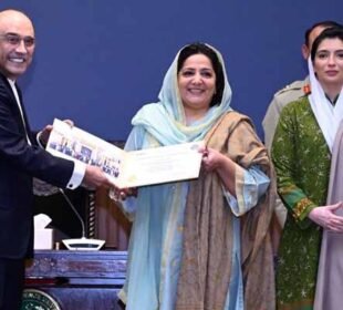 صدر آصف زرداری کا نیشنل ڈیفنس یونیورسٹی کا دورہ، نیشنل سیکیورٹی ورکشاپ سے خطاب