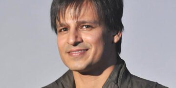 راز جو وویک اوبرائے نے 16 سال کی عمر میں کروڑ کمانے کے لیے استعمال کیا 1 راز جو وویک اوبرائے نے 16 سال کی عمر میں کروڑ کمانے کے لیے استعمال کیا