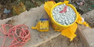 بنوں: پولیس کی بروقت کارروائی سے دہشت گردی کا منصوبہ ناکام 6 بنوں: پولیس کی بروقت کارروائی سے دہشت گردی کا منصوبہ ناکام