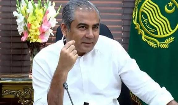 وفاقی وزیر داخلہ کا اسلام آباد ائیرپورٹ کا اچانک دورہ، ویزا ایجنٹس کے خلاف کریک ڈاؤن کا اعلان