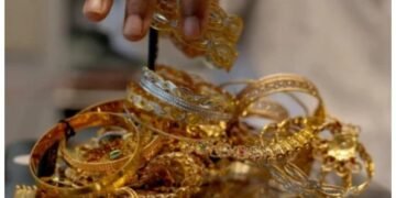 سونا آسمان چھونے کو تیار؟ قیمتیں ایک دن میں کئی ہزار بڑھ گئیں