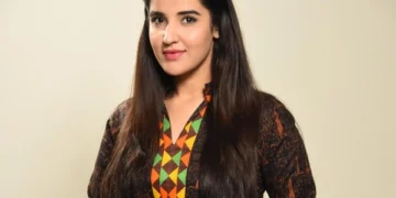 بچپن کی غلطی نے سکھایا کہ بغیر اطلاع گھر سے نہ نکلوں ، حریم فاروق 2 بچپن کی غلطی نے سکھایا کہ بغیر اطلاع گھر سے نہ نکلوں ، حریم فاروق